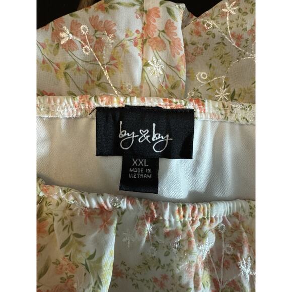 BY & BY Plus Size 2X Green Floral Tie Hem Embroidered Cold Shoulder NWT - Picture 7 of 7